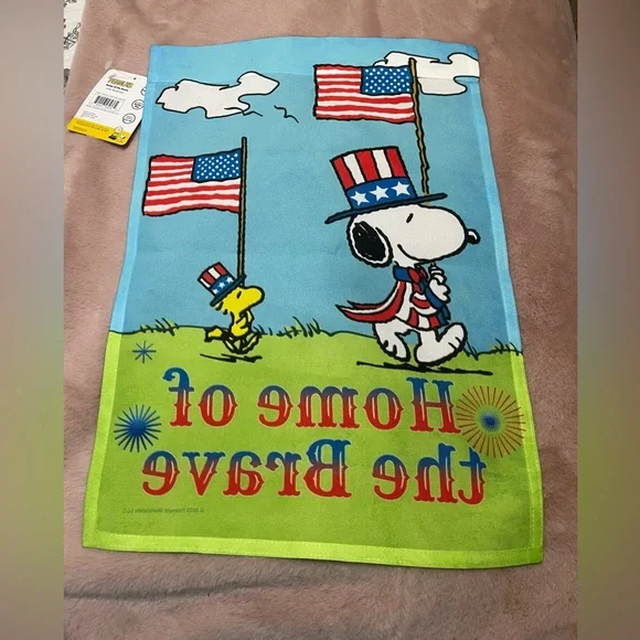 NWT PEANUTS 4th of July Garden Flag - Picture 2 of 2